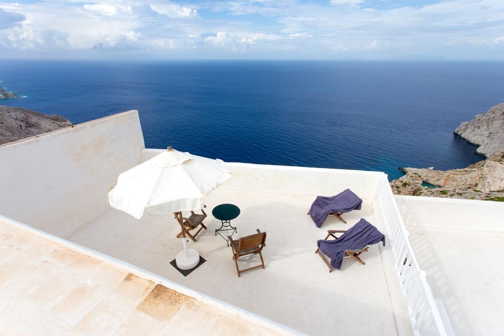 Castro Hotel Folégandros Екстериор снимка