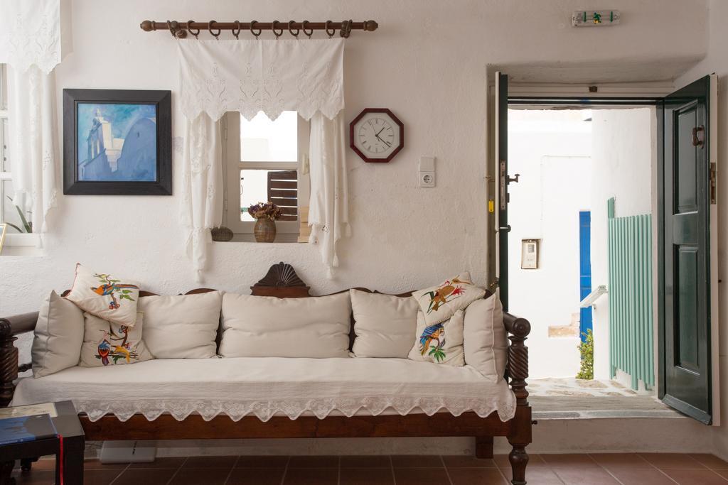 Castro Hotel Folégandros Екстериор снимка