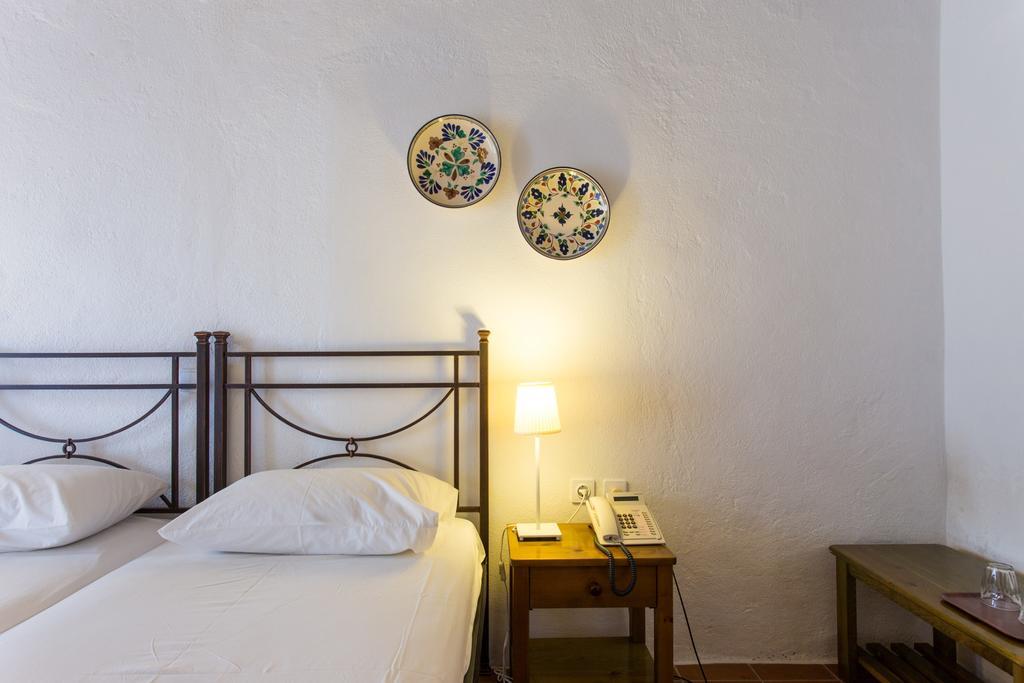 Castro Hotel Folégandros Екстериор снимка